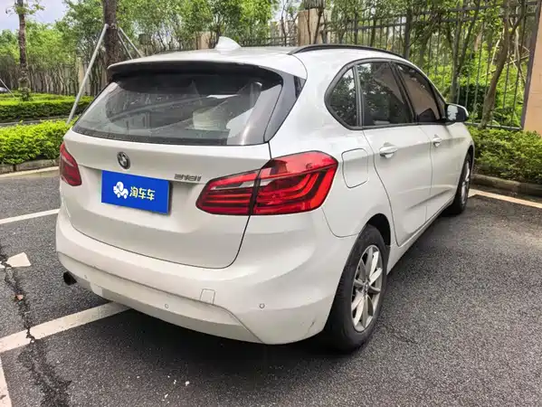 BMW 2 Series Station Wagon 2016