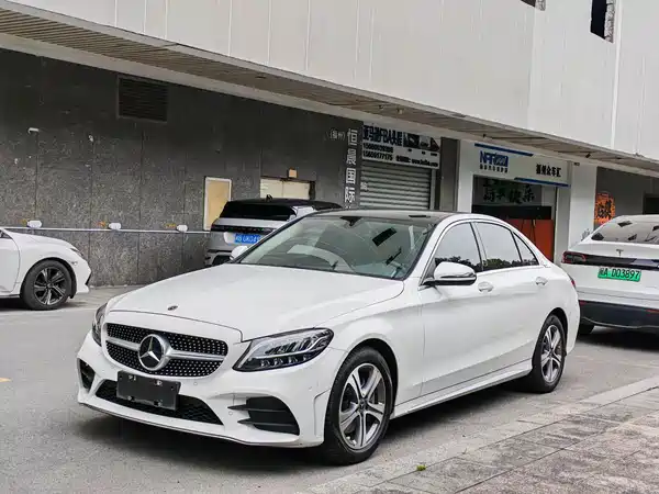 Mercedes-Benz C-Class 2021