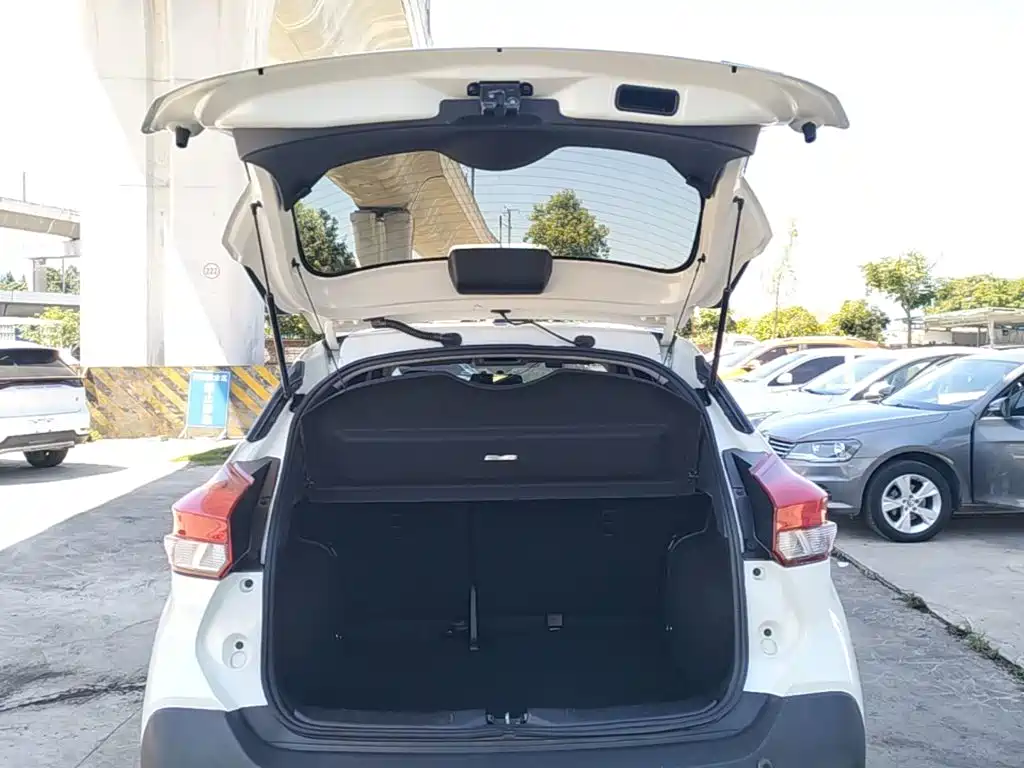 Nissan Kicks 2019 — фото 19