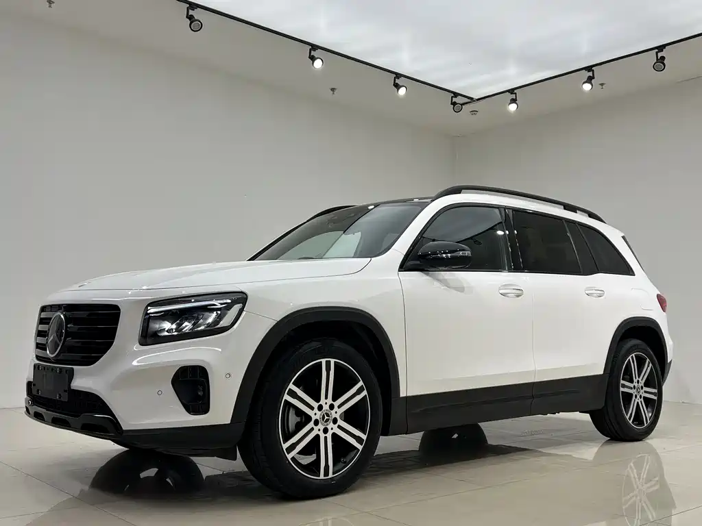 Mercedes-Benz GLB 2026
