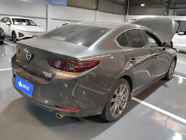 Mazda 3 Axela 2025