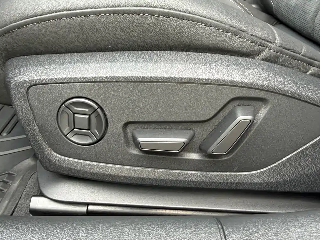 Audi A6 2023 — фото 23