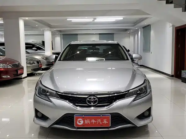 Toyota Reiz 2014