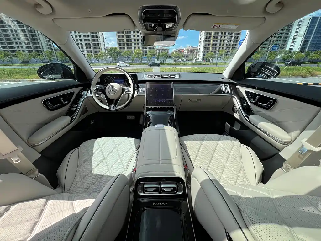 Mercedes-Benz S-Class 2024