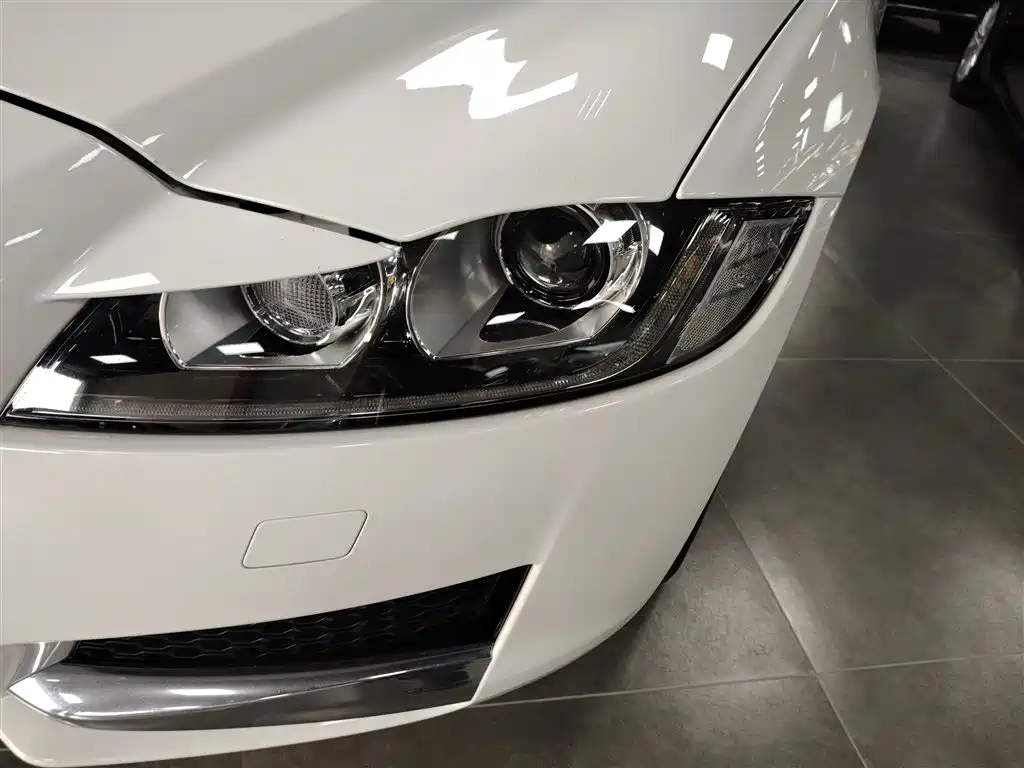 Jaguar XFL 2021 — фото 17