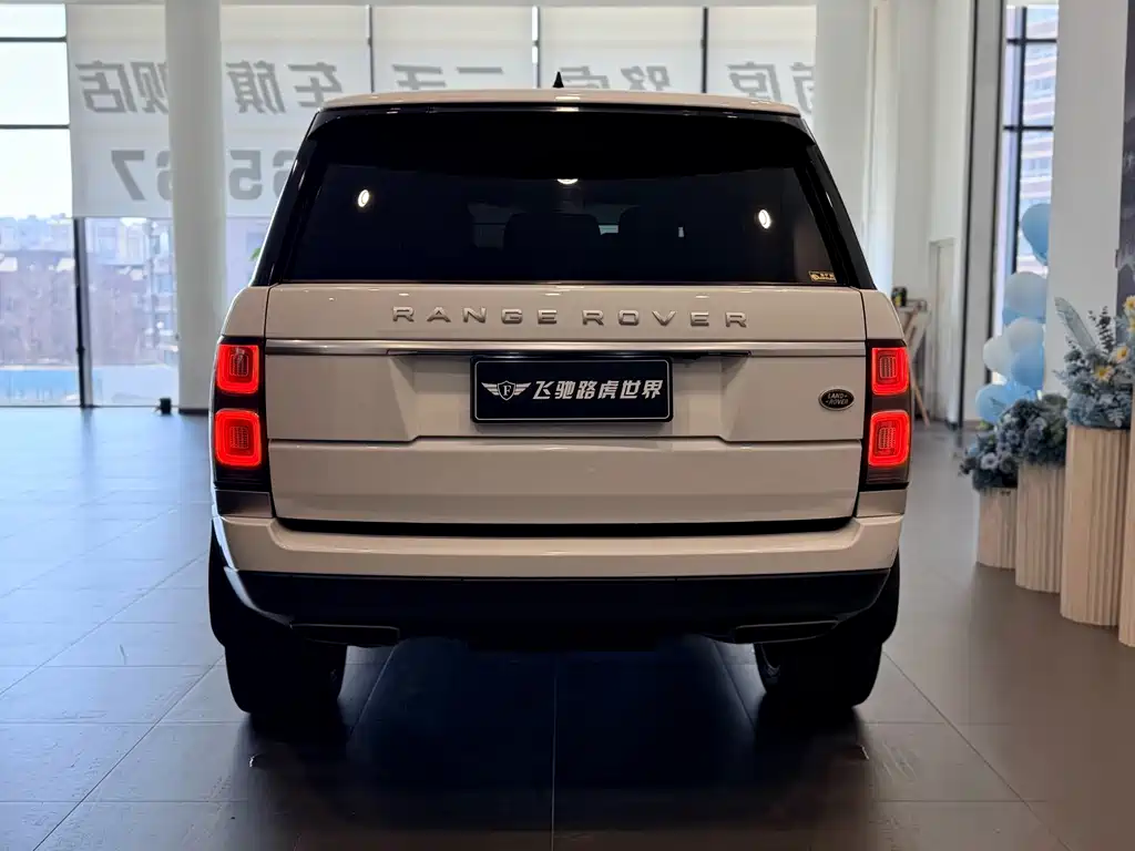Land Rover Range Rover 2020 — фото 23