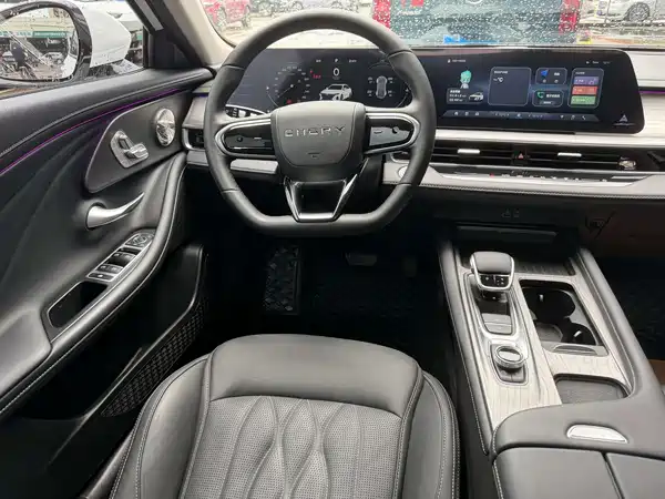 Chery Arrizo 8 2025