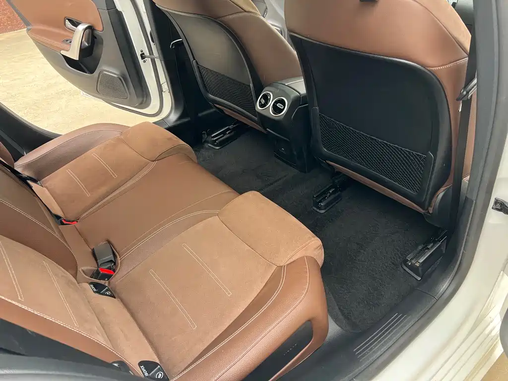 Mercedes-Benz A-Class 2023 — фото 11