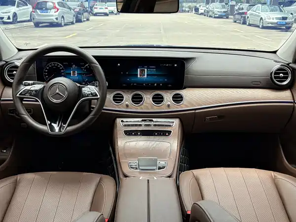 Mercedes-Benz E-Class 2023