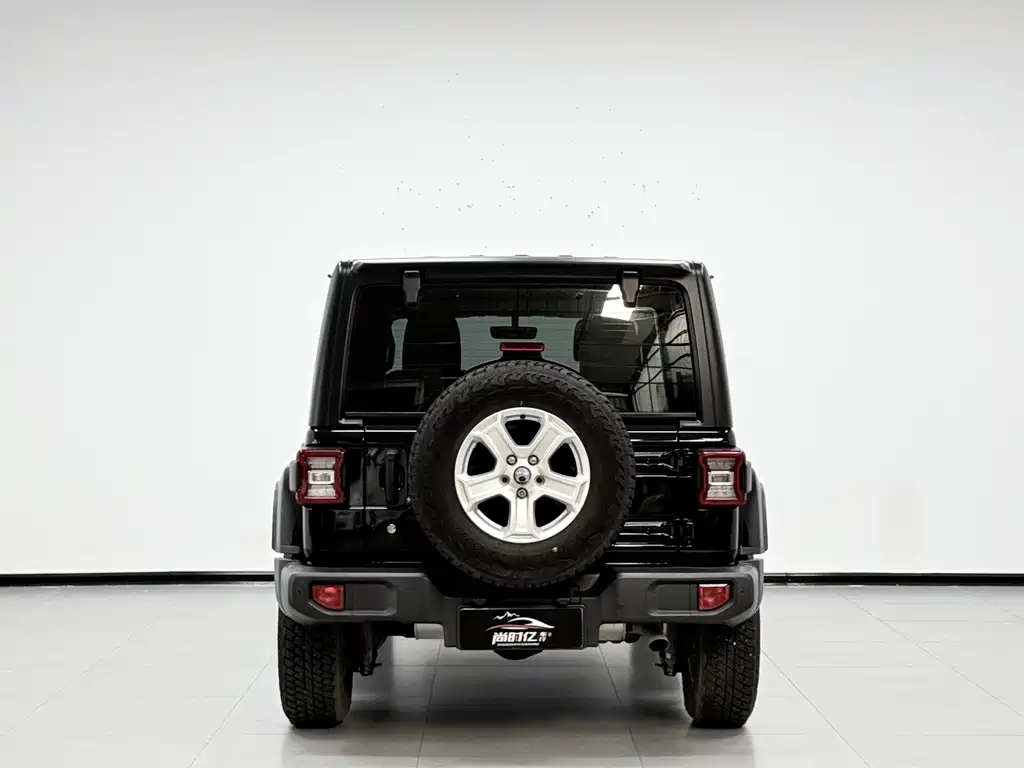 Jeep Wrangler 2020 — фото 7