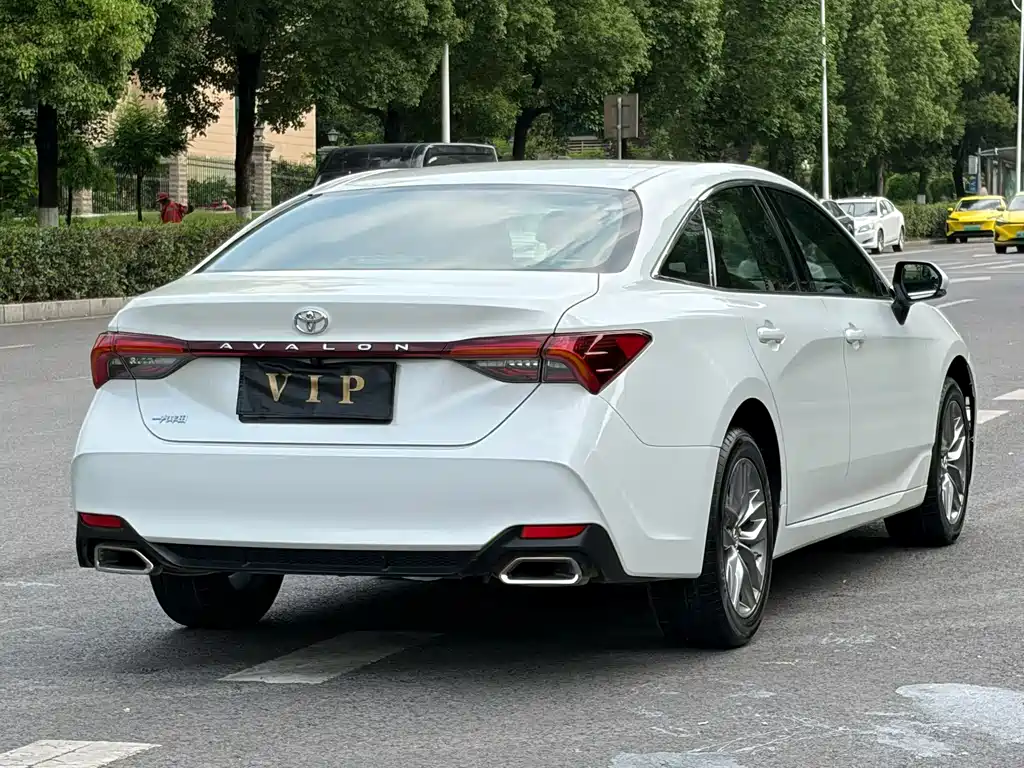 Toyota Avalon 2020