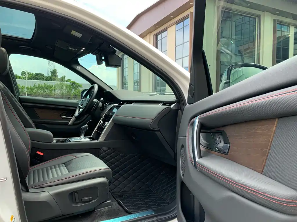 Land Rover Discovery Sport 2022 — фото 16