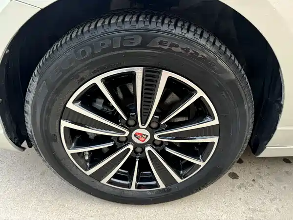 Roewe Ei5 2018