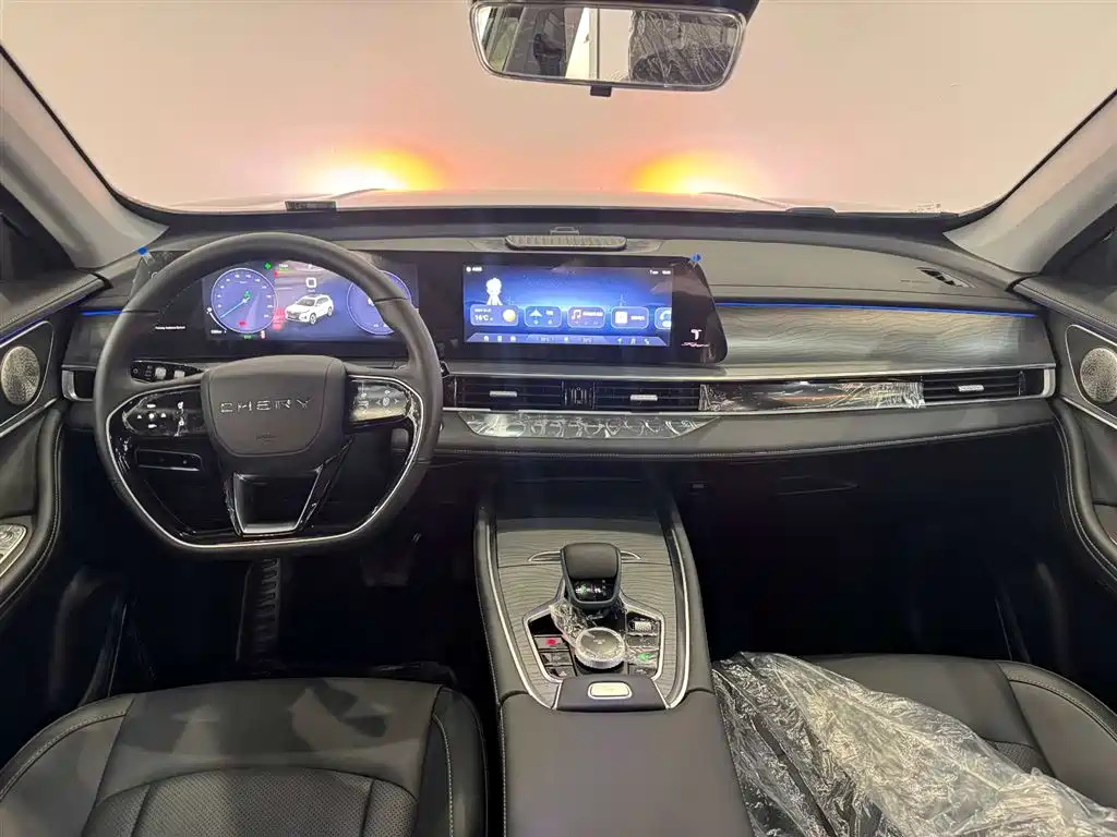 Chery Tiggo 8 PRO NEV 2025 — фото 8