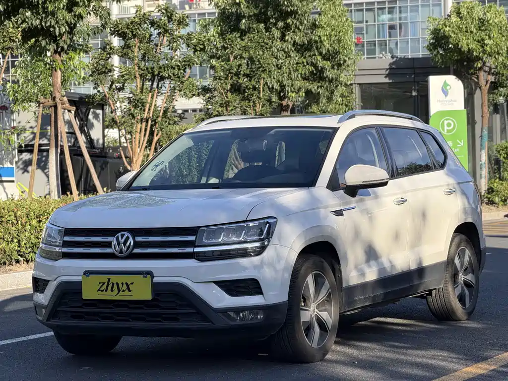 Volkswagen Tharu 2019