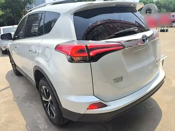 Toyota RAV4 2018