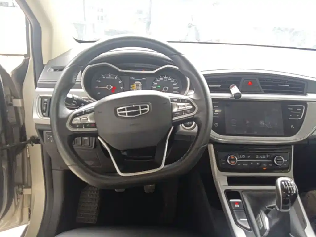 Geely Emgrand GS 2020 — фото 11