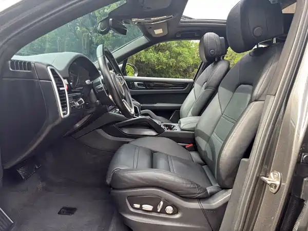 Porsche Cayenne 2019