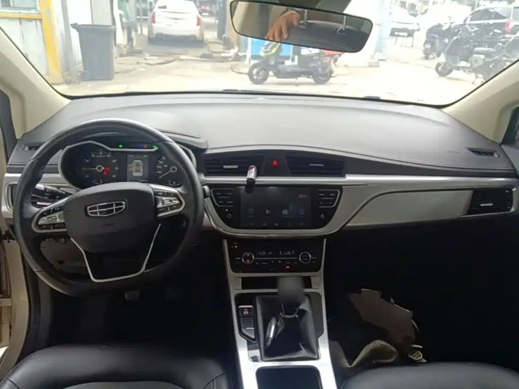 Geely Emgrand GS 2020 — фото 10