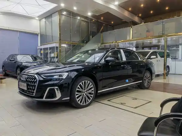 Audi A8 2024