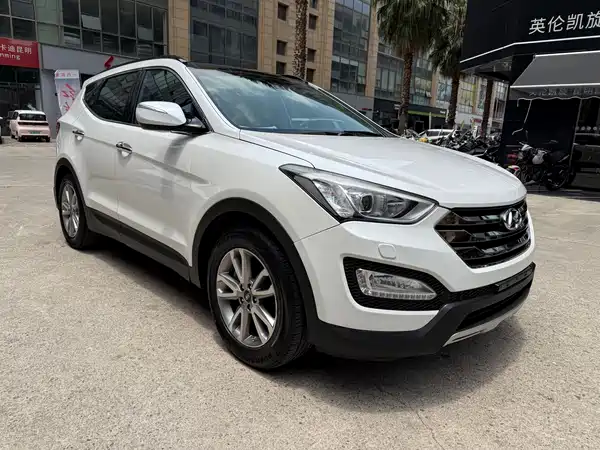 Hyundai Santa Fe 2013