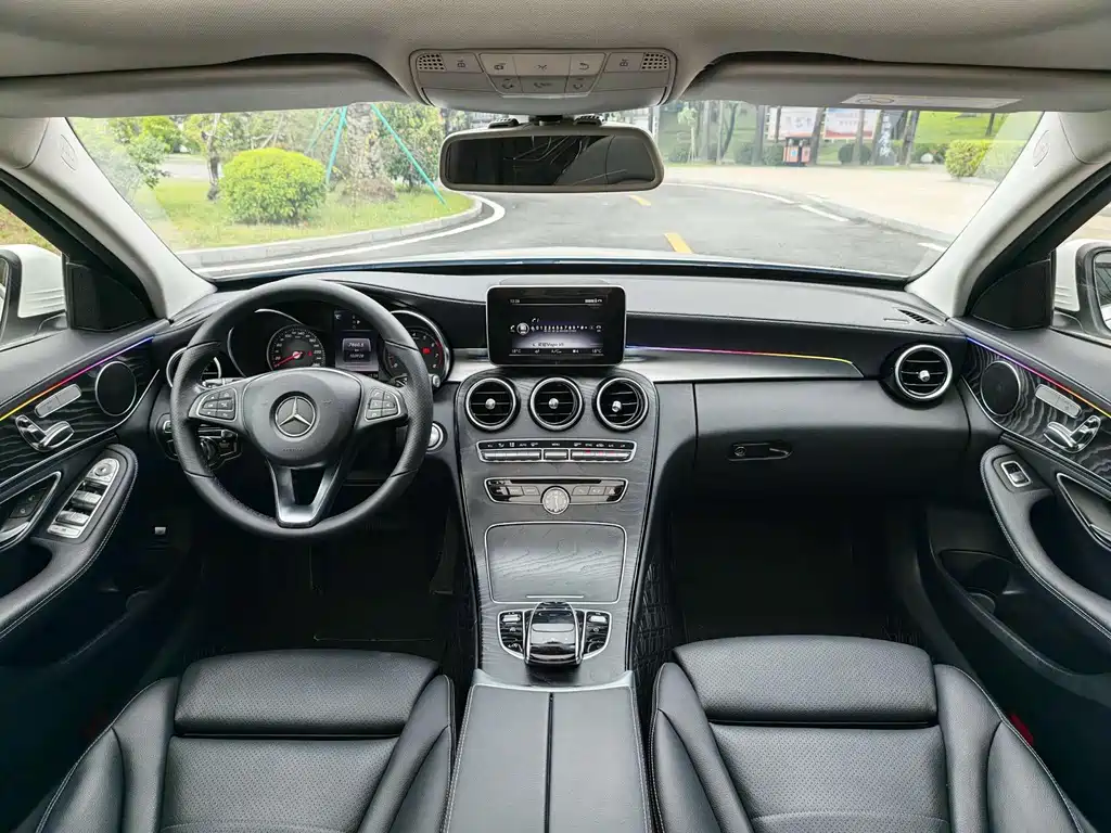Mercedes-Benz C-Class 2017 — фото 18