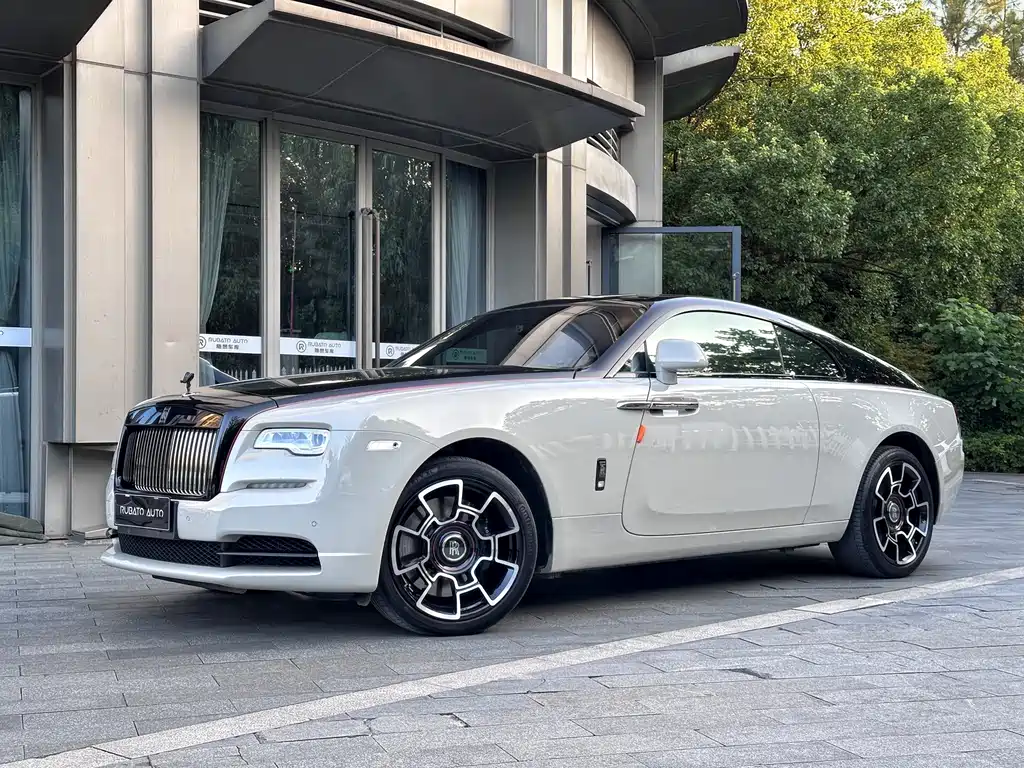 Rolls-Royce Phantom 2019 — фото 1