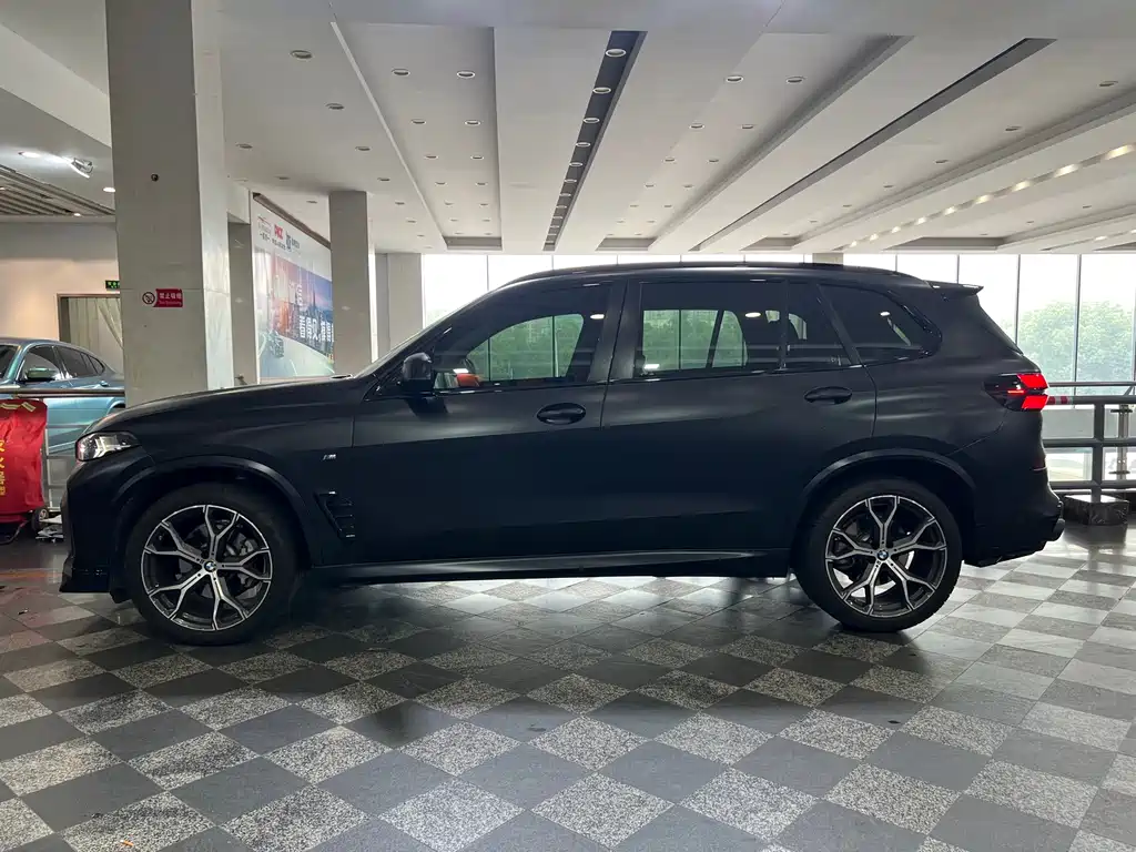 BMW X5 2024