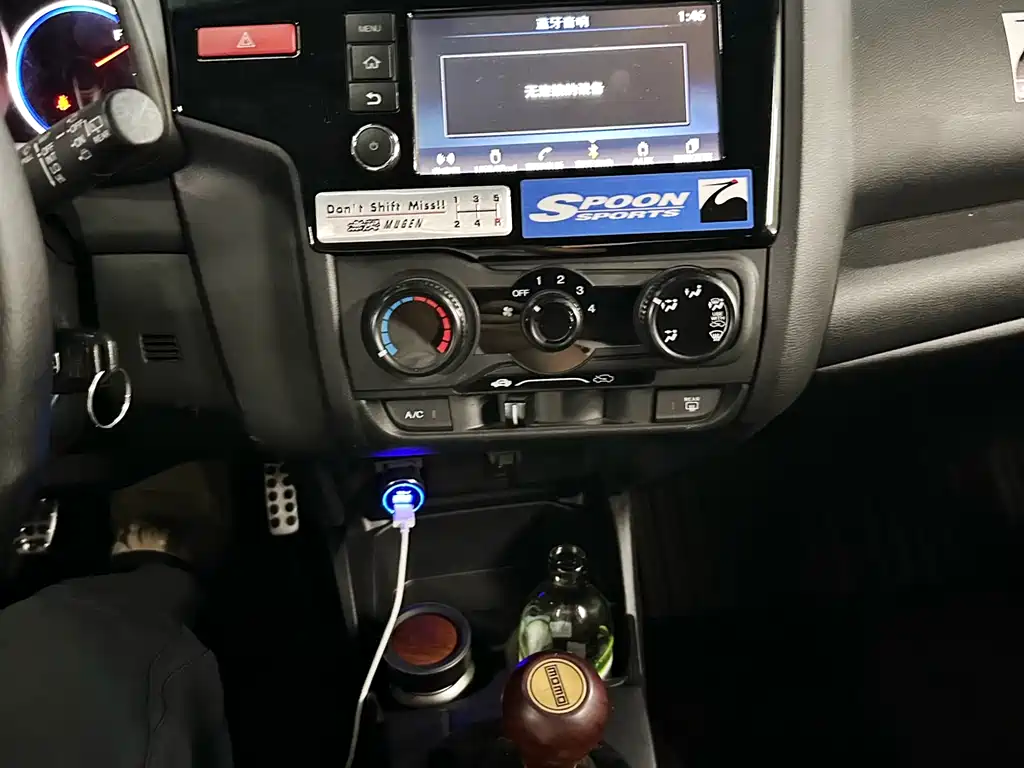 Honda Fit 2017 — фото 15