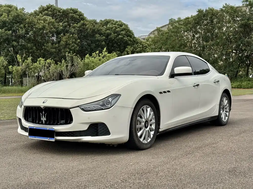 Maserati Ghibli 2014 — фото 1