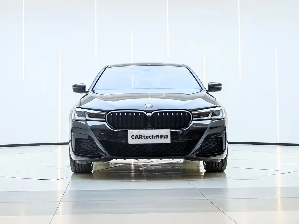 BMW 5 Series 2023