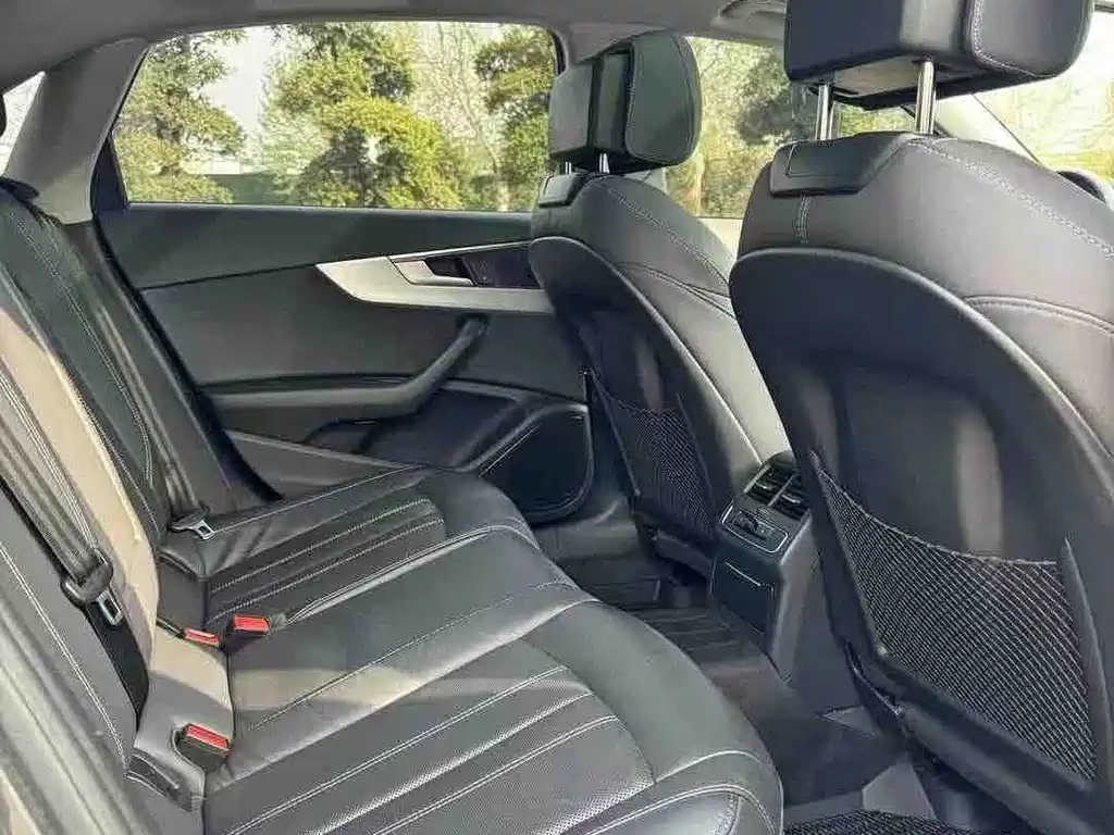 Audi A4L 2022