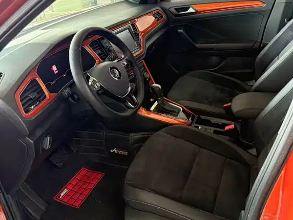 Volkswagen T-Roc 2019