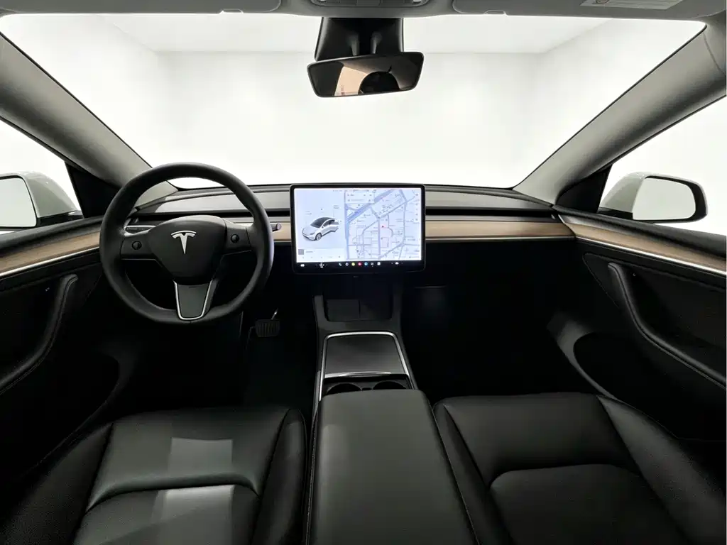 Tesla Model Y 2021 — фото 8