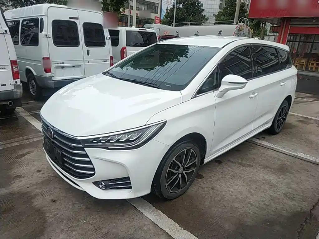 BYD Song MAX 2018 — фото 1