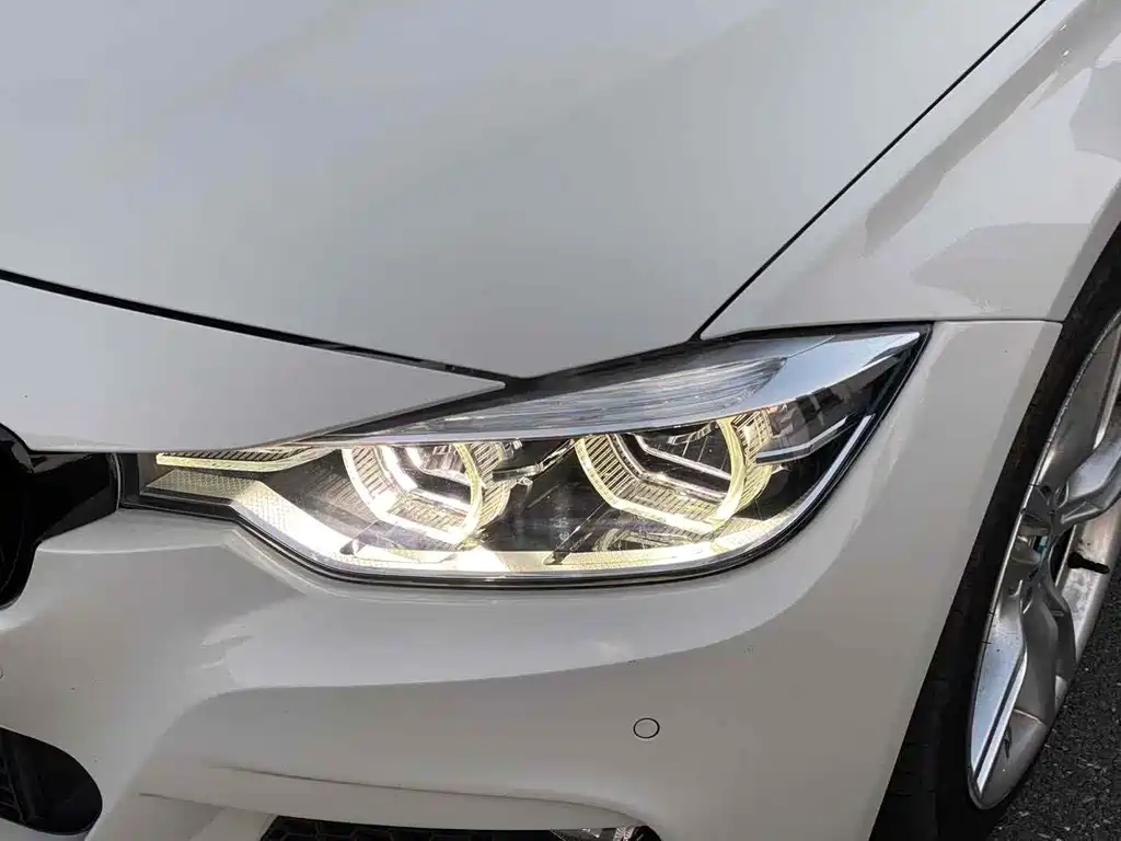 BMW 3 Series 2019