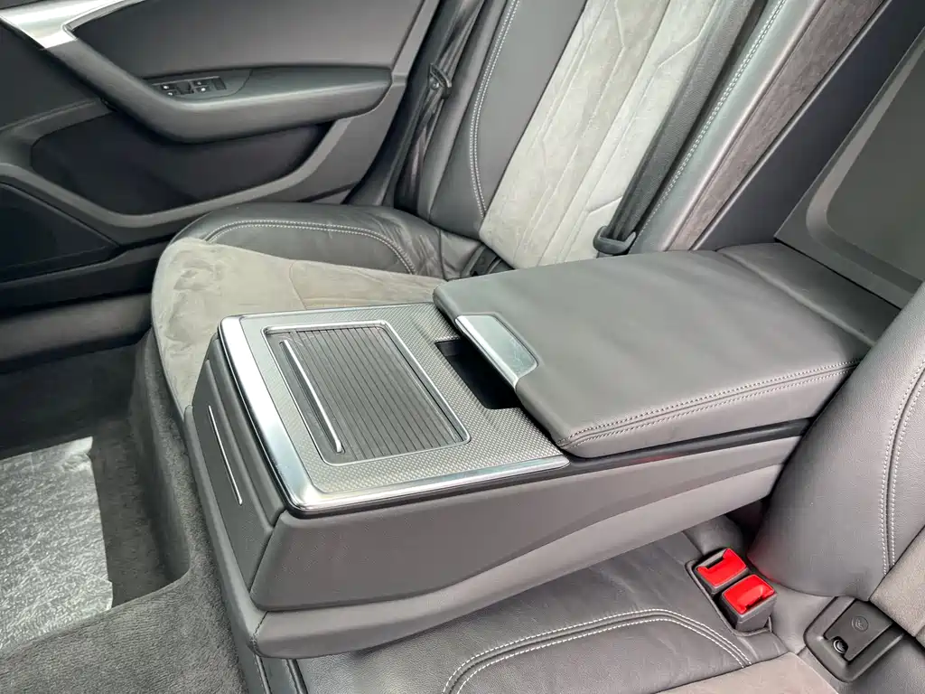 Audi A6L 2022 — фото 24
