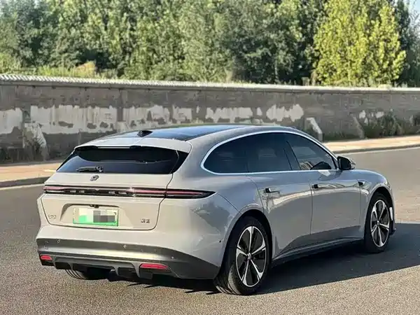 NIO ET5T 2024
