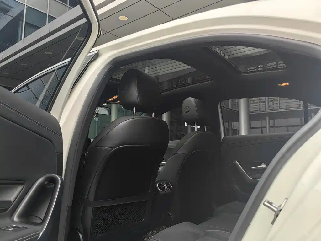 Mercedes-Benz A-Class 2021 — фото 13