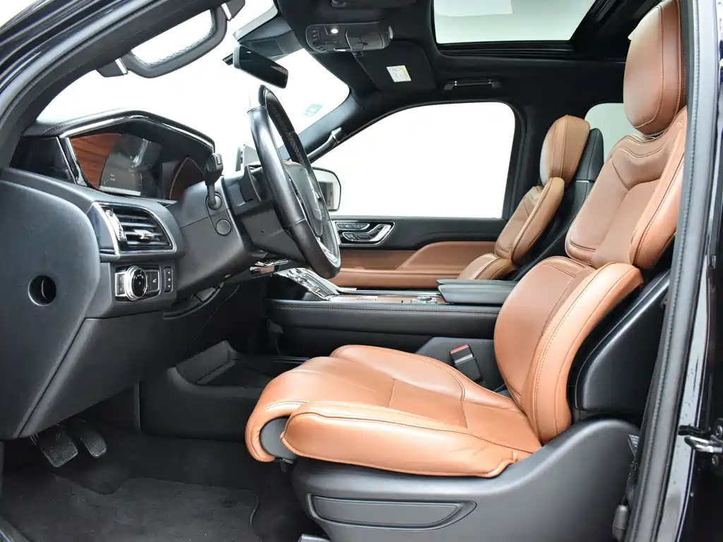 Lincoln Navigator 2019 — фото 14