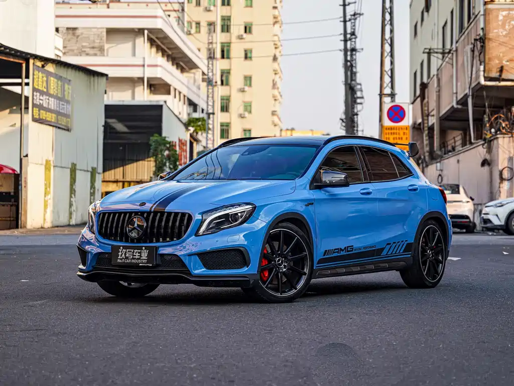 Mercedes-Benz GLA AMG 2017 — фото 1