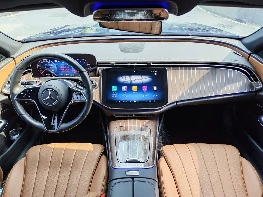 Mercedes-Benz E-Class 2024 — фото 19