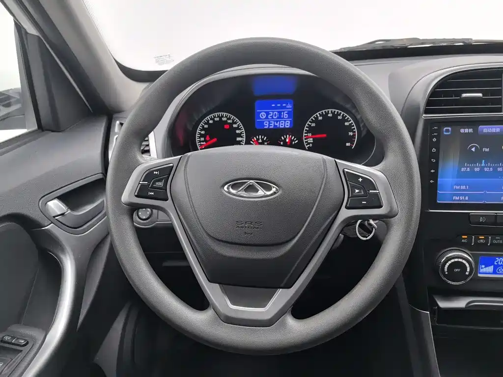 Chery Tiggo 3 2015 — фото 11