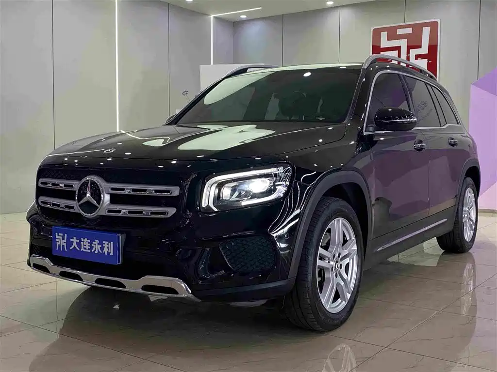 Mercedes-Benz GLB 2023