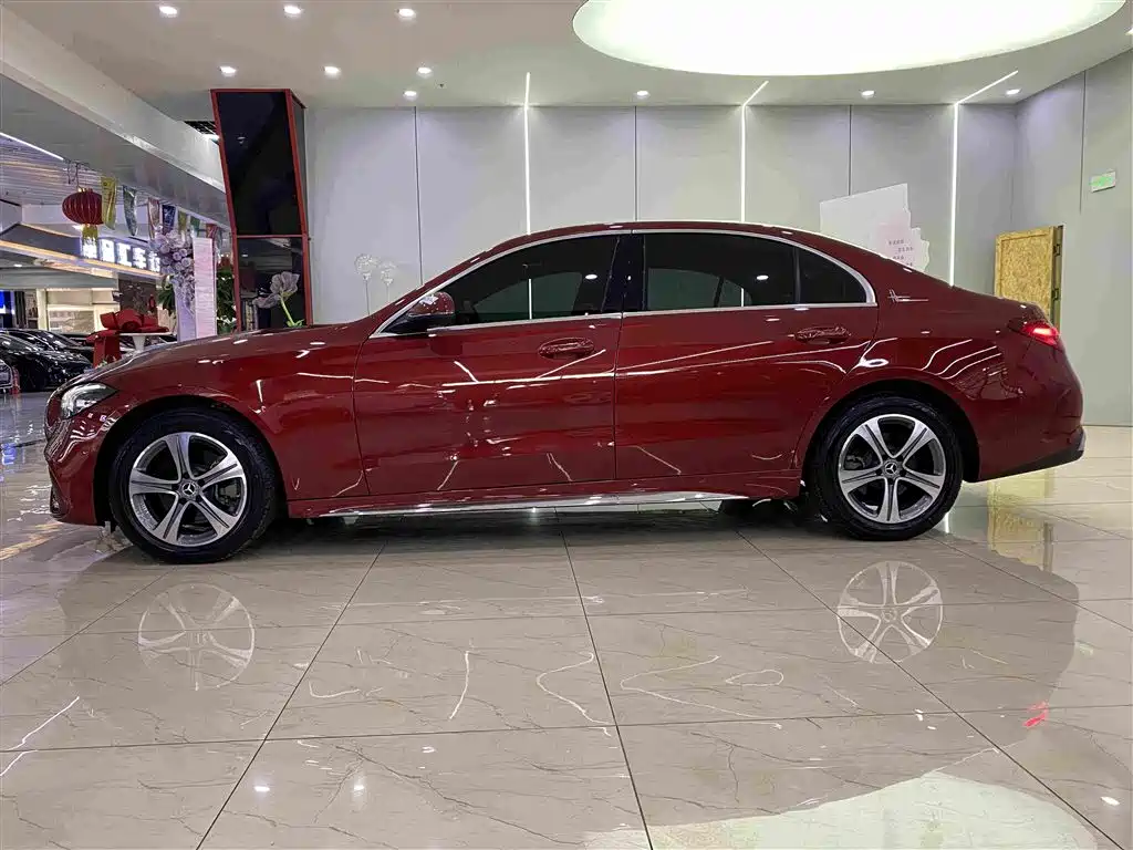 Mercedes-Benz C-Class 2022