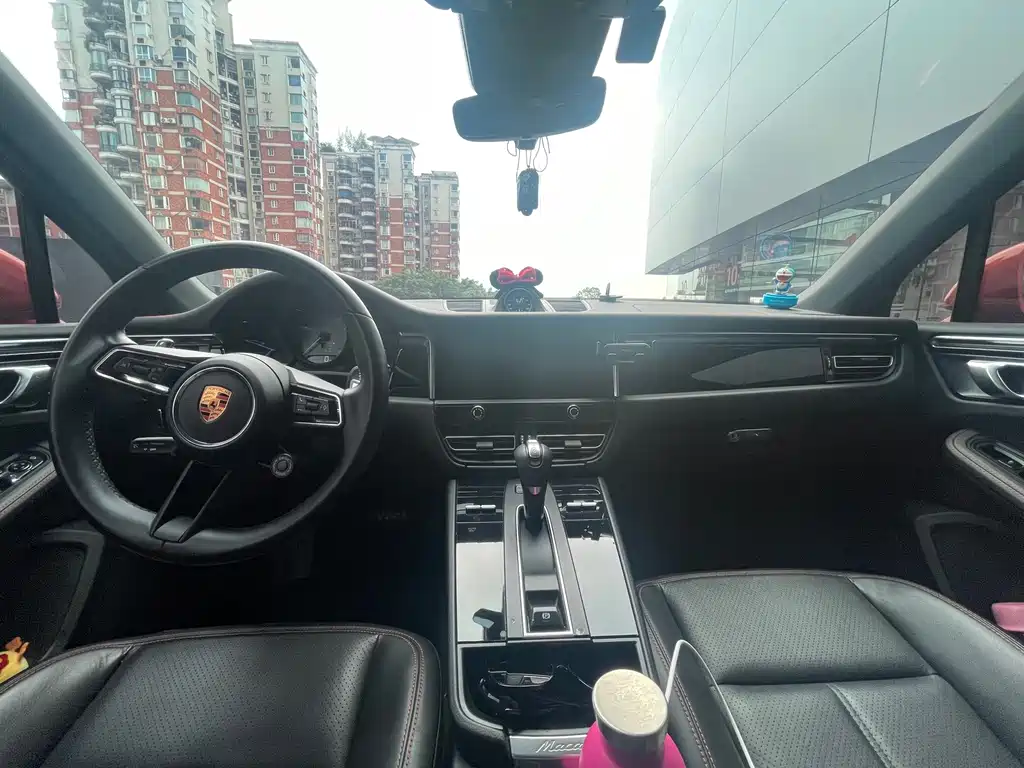 Porsche Macan 2022 — фото 10