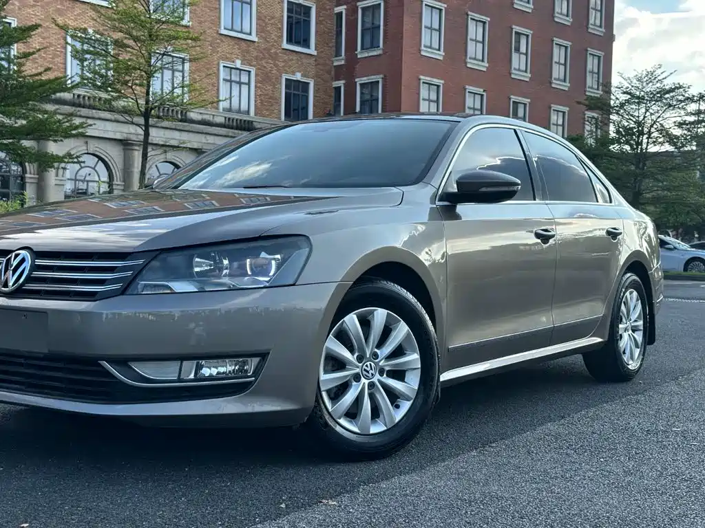 Volkswagen Passat 2015 — фото 14