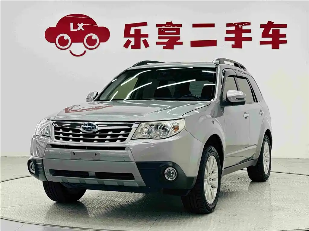 Subaru Forester 2011 — фото 1
