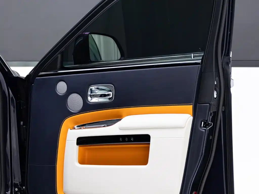 Rolls-Royce Ghost 2019 — фото 17