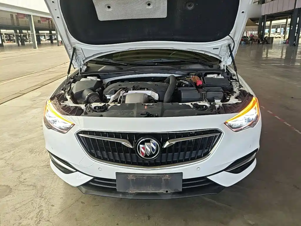 Buick Regal 2020 — фото 20